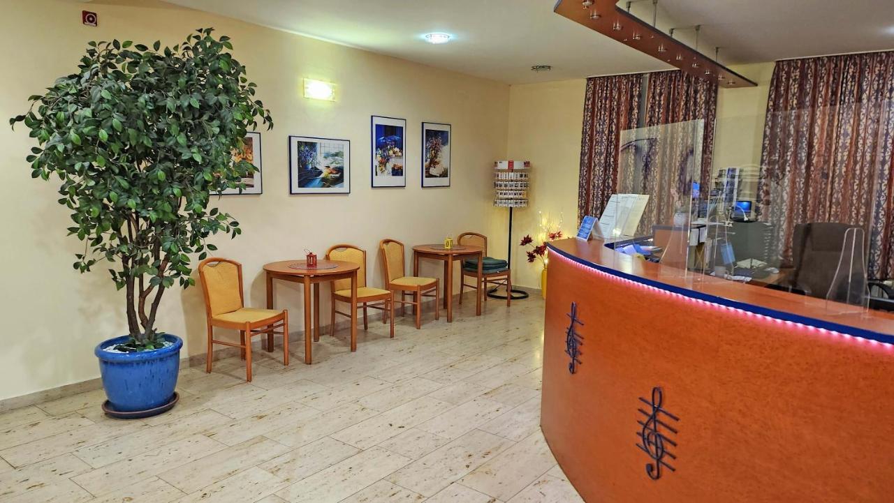 Hotel Amadeus Dresden Neustadt מראה חיצוני תמונה